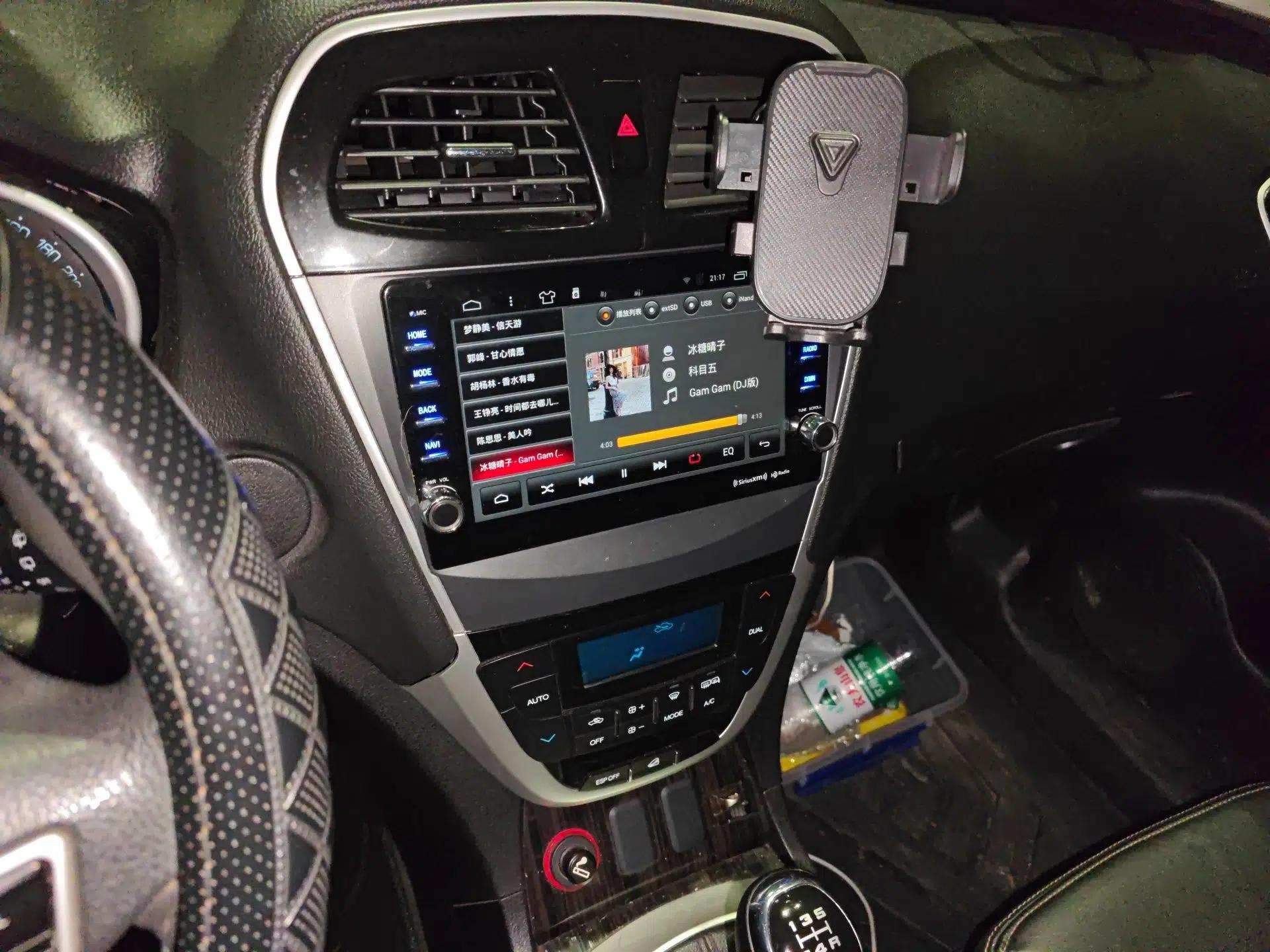 GAC Trumpchi GS5 Super 2015 2.0L Manual Two-Wheel Drive Elite Edition — миниатюра 14