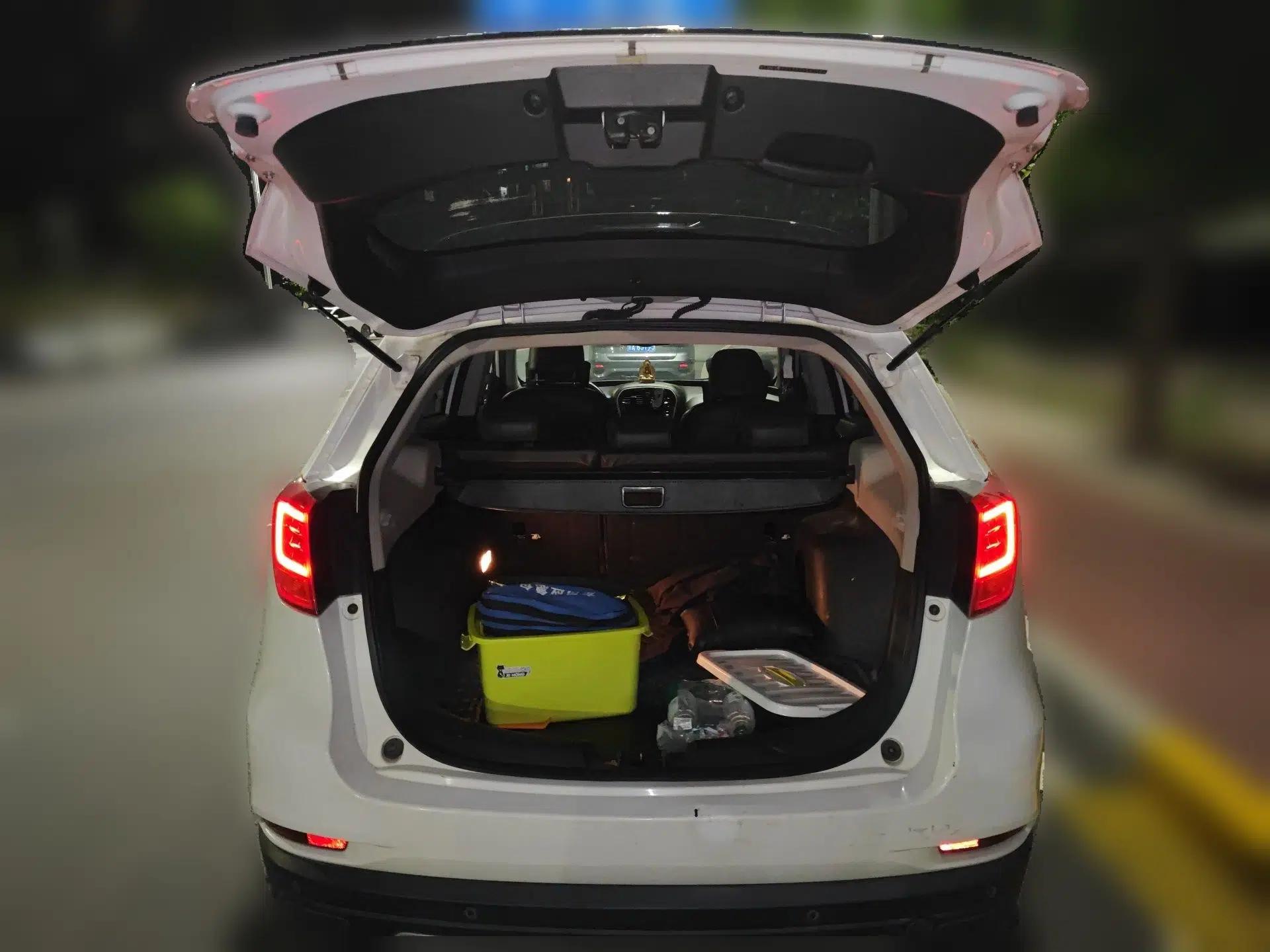 GAC Trumpchi GS5 Super 2015 2.0L Manual Two-Wheel Drive Elite Edition — миниатюра 20