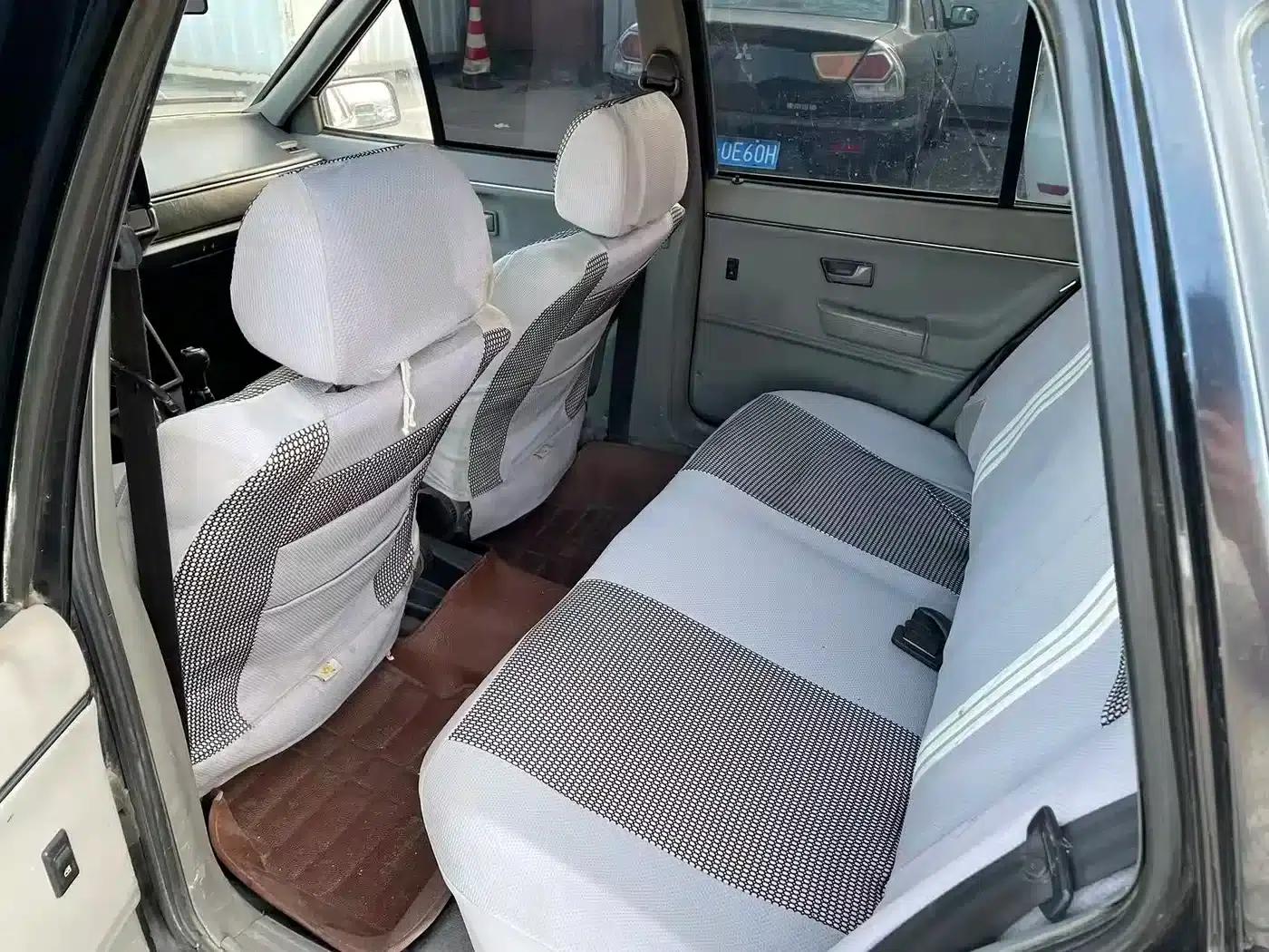 Santana Classic 2009 Model 1.8 Manual — миниатюра 8