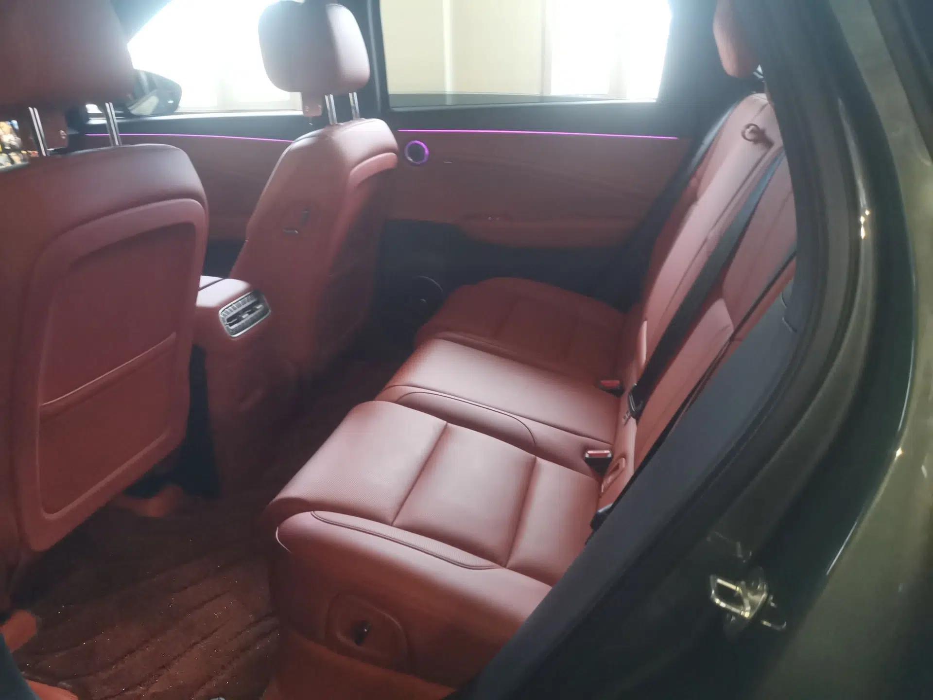 Hongqi HS6 PHEV 2026 220 All-Wheel Drive Smart Hybrid Version — миниатюра 20