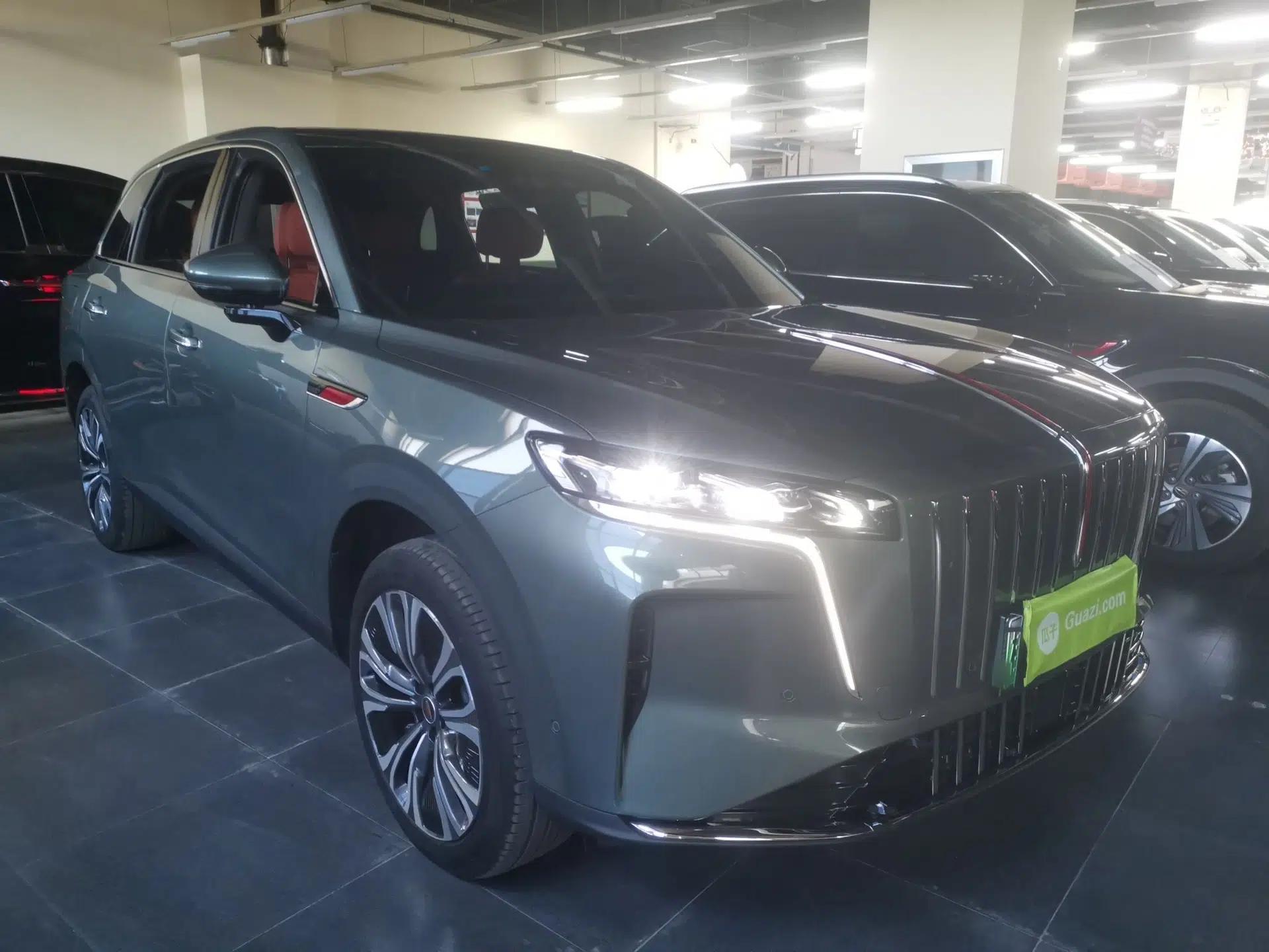 Hongqi HS6 PHEV 2026 220 All-Wheel Drive Smart Hybrid Version — миниатюра 3