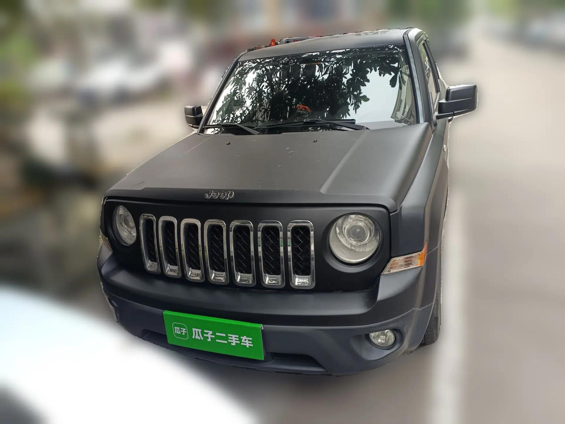 Jeep Patriot 2013 2.4 Sport Edition — миниатюра 2