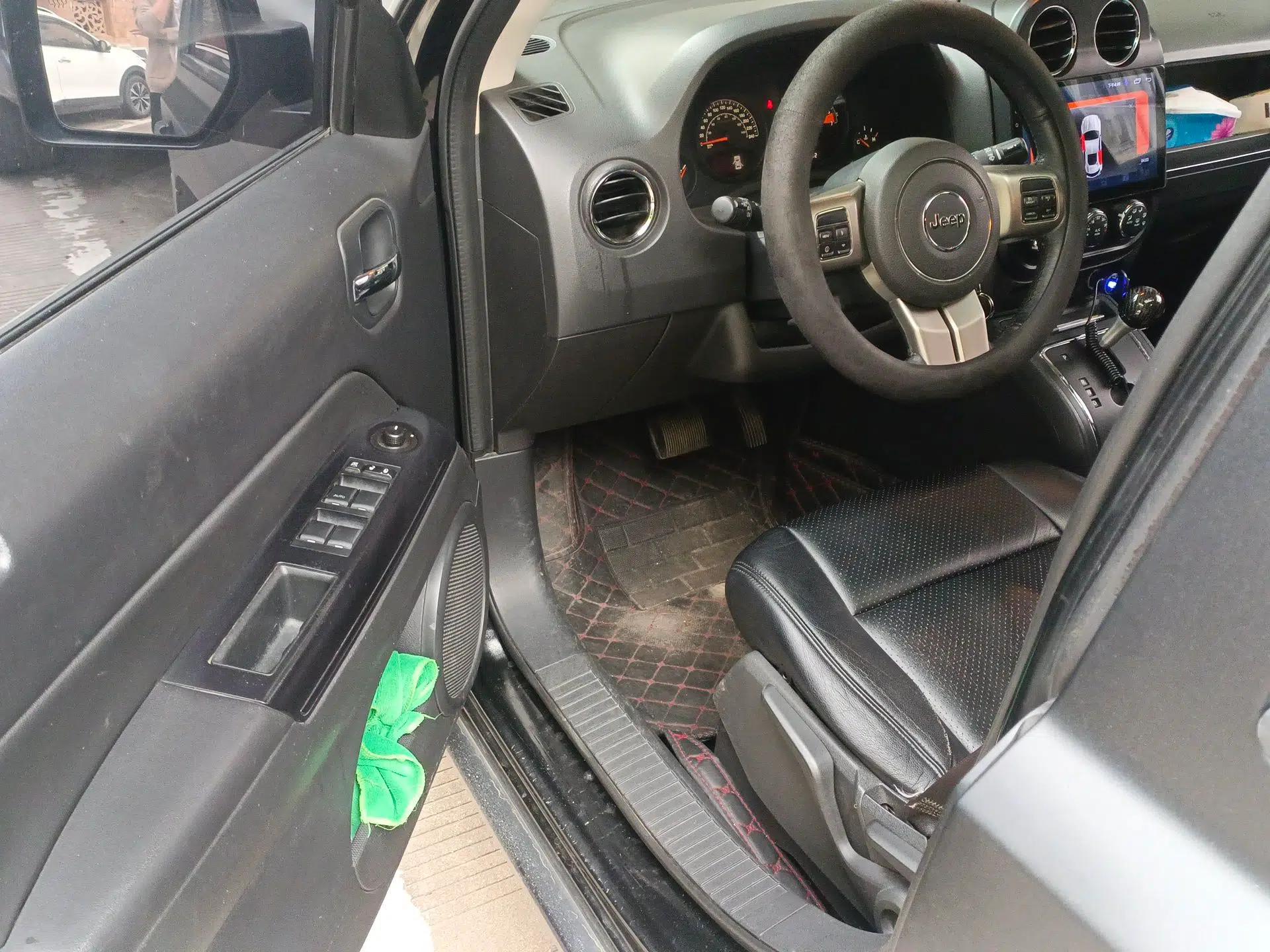 Jeep Patriot 2013 2.4 Sport Edition — миниатюра 17