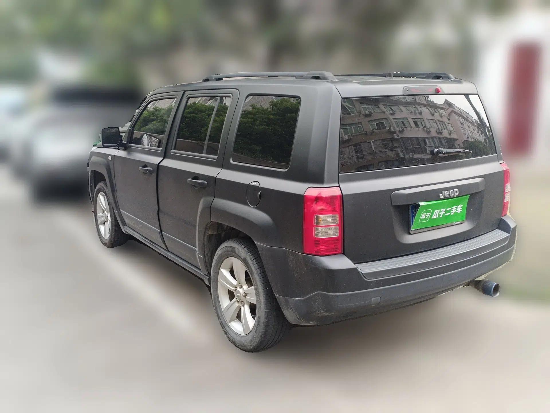 Jeep Patriot 2013 2.4 Sport Edition — миниатюра 4