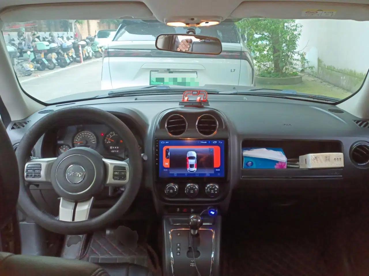 Jeep Patriot 2013 2.4 Sport Edition — миниатюра 10