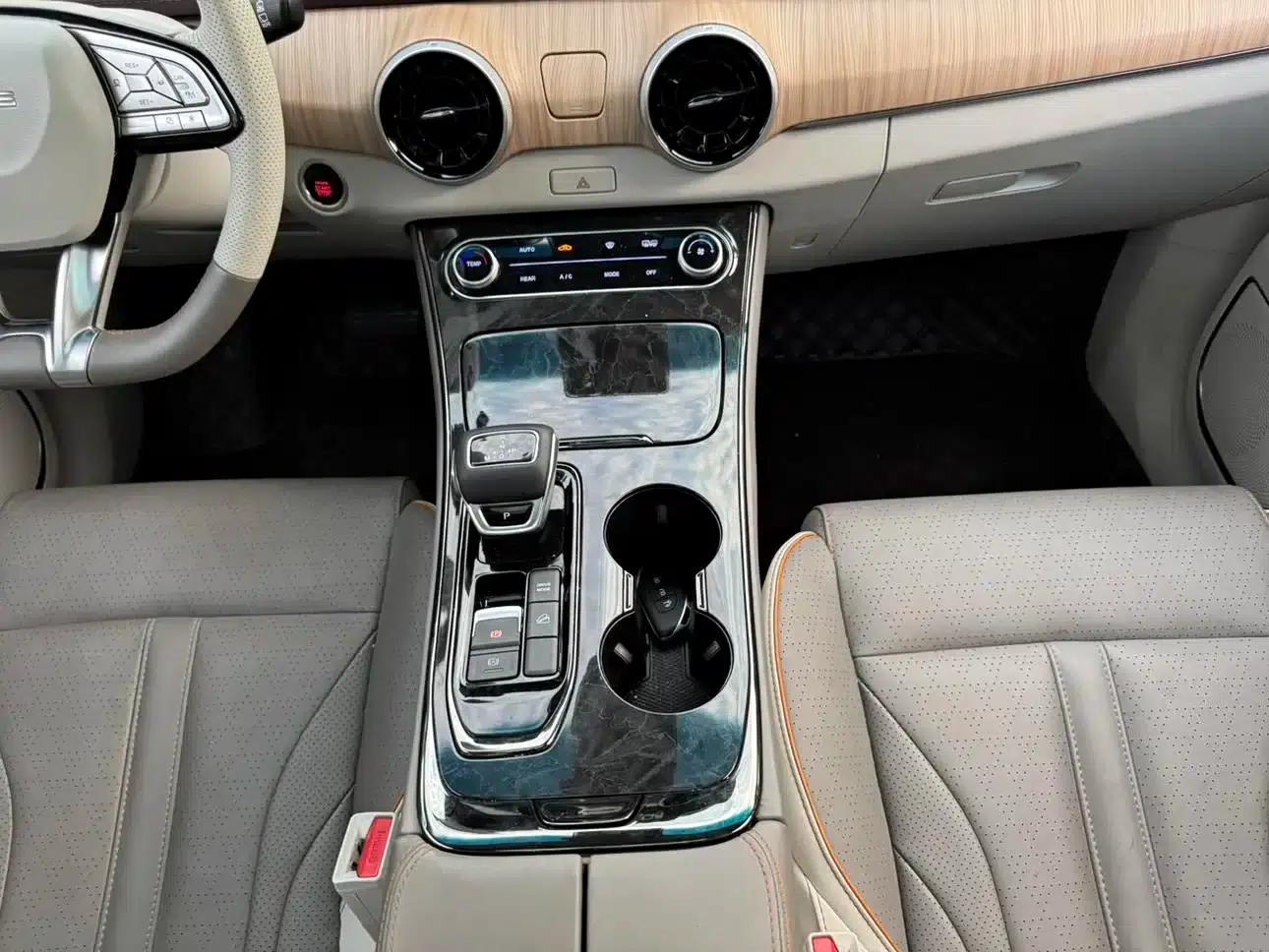 Fengxing Yacht 2022 1.5T DCT Wave Chaser Edition — миниатюра 13