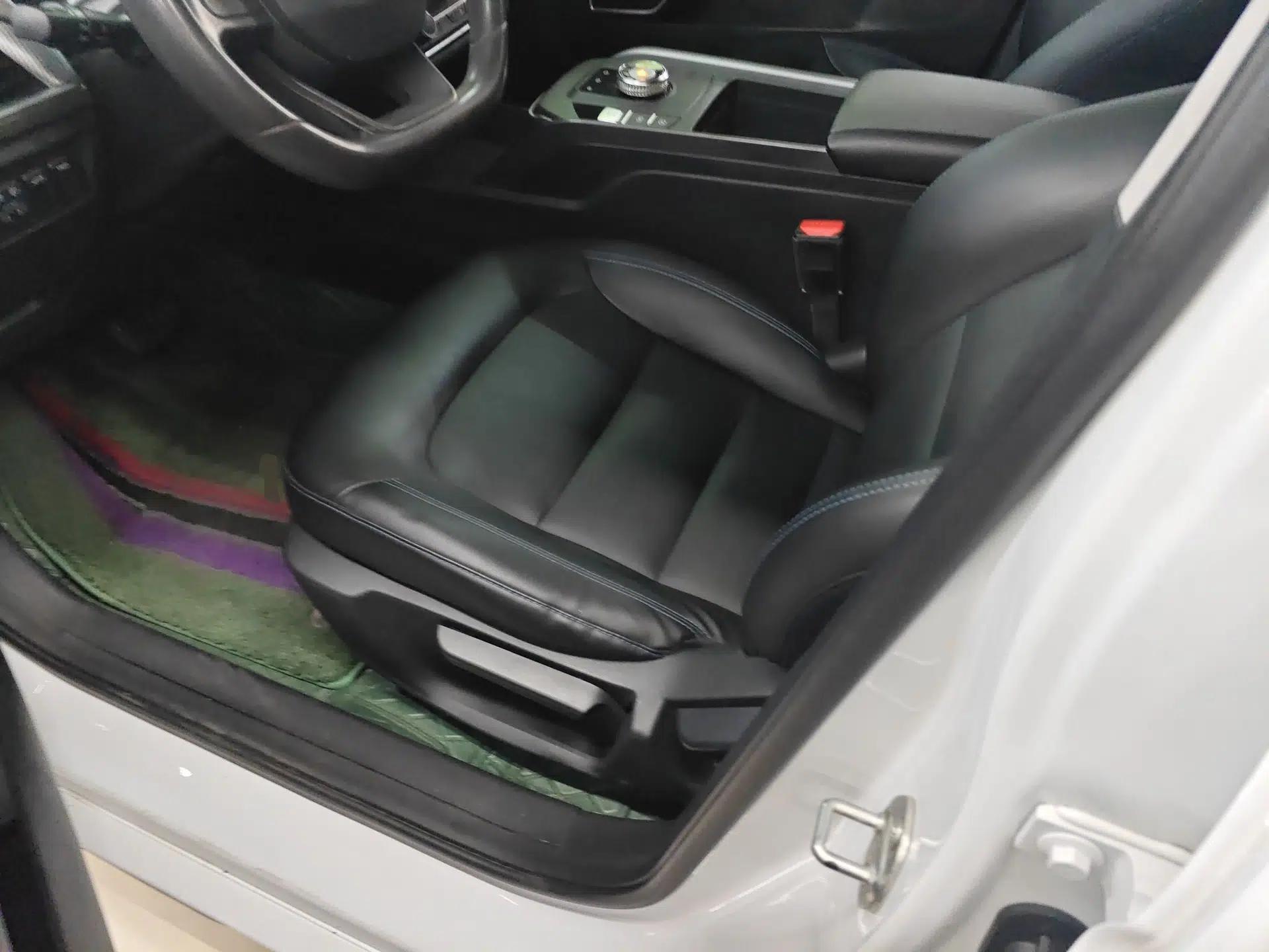 Geely Auto Emgrand New Energy 2022 EV Pro Ride-Hailing Version Lithium Iron Phosphate — миниатюра 18