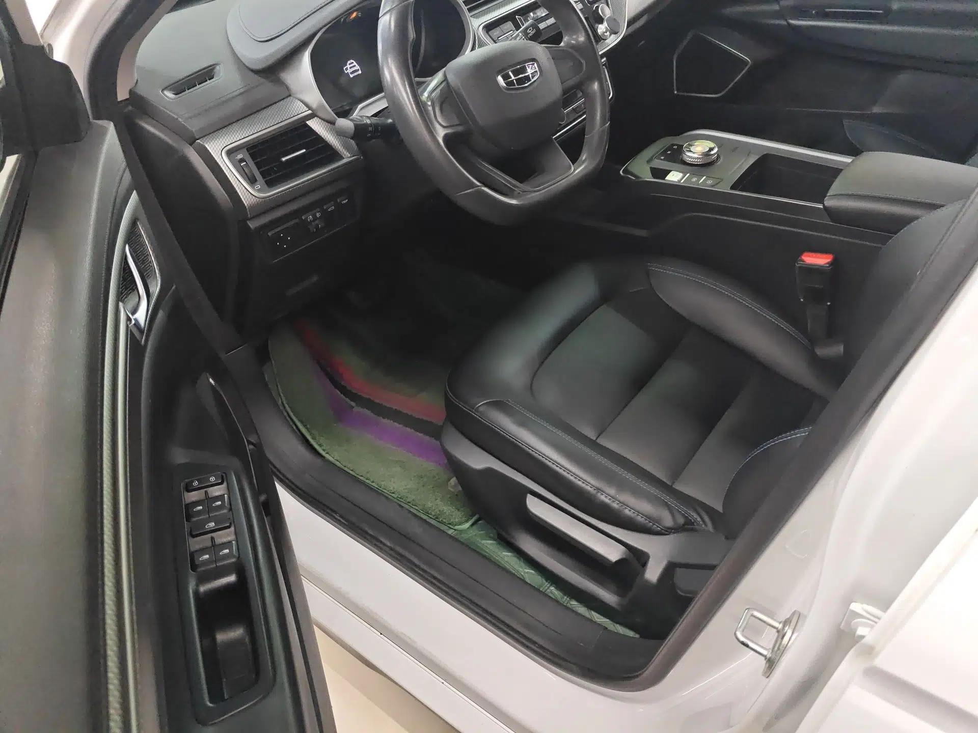 Geely Auto Emgrand New Energy 2022 EV Pro Ride-Hailing Version Lithium Iron Phosphate — миниатюра 19