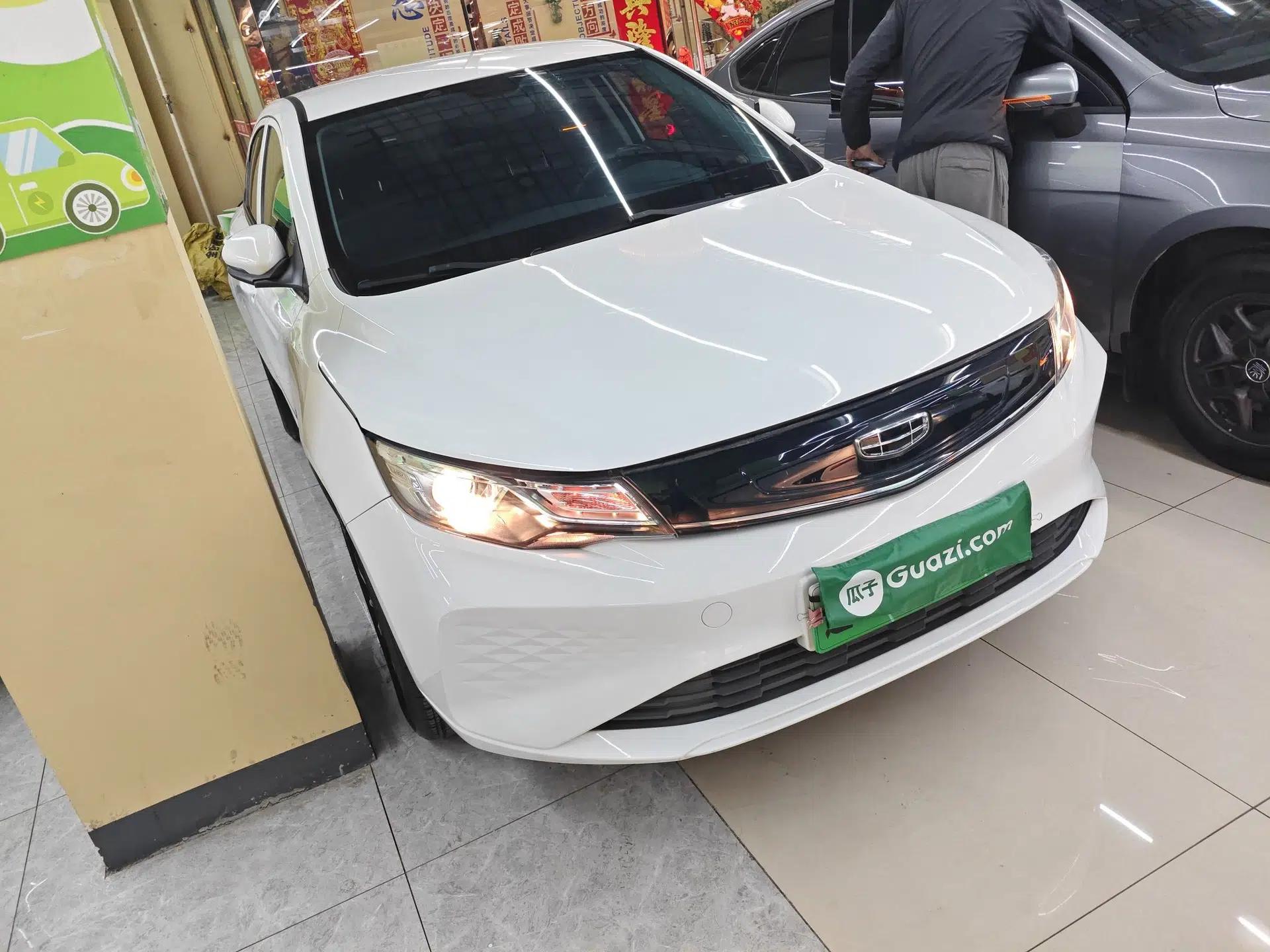 Geely Auto Emgrand New Energy 2022 EV Pro Ride-Hailing Version Lithium Iron Phosphate — миниатюра 3