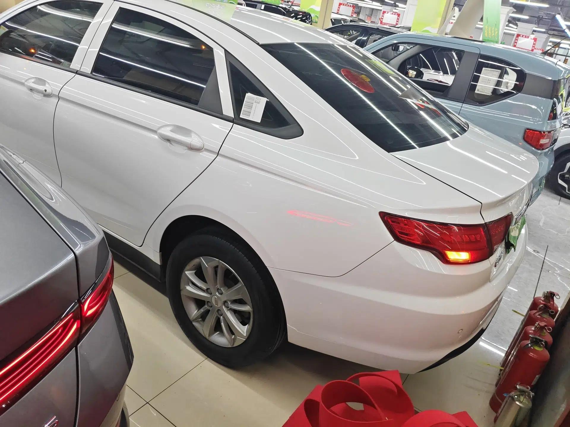 Geely Auto Emgrand New Energy 2022 EV Pro Ride-Hailing Version Lithium Iron Phosphate — миниатюра 4