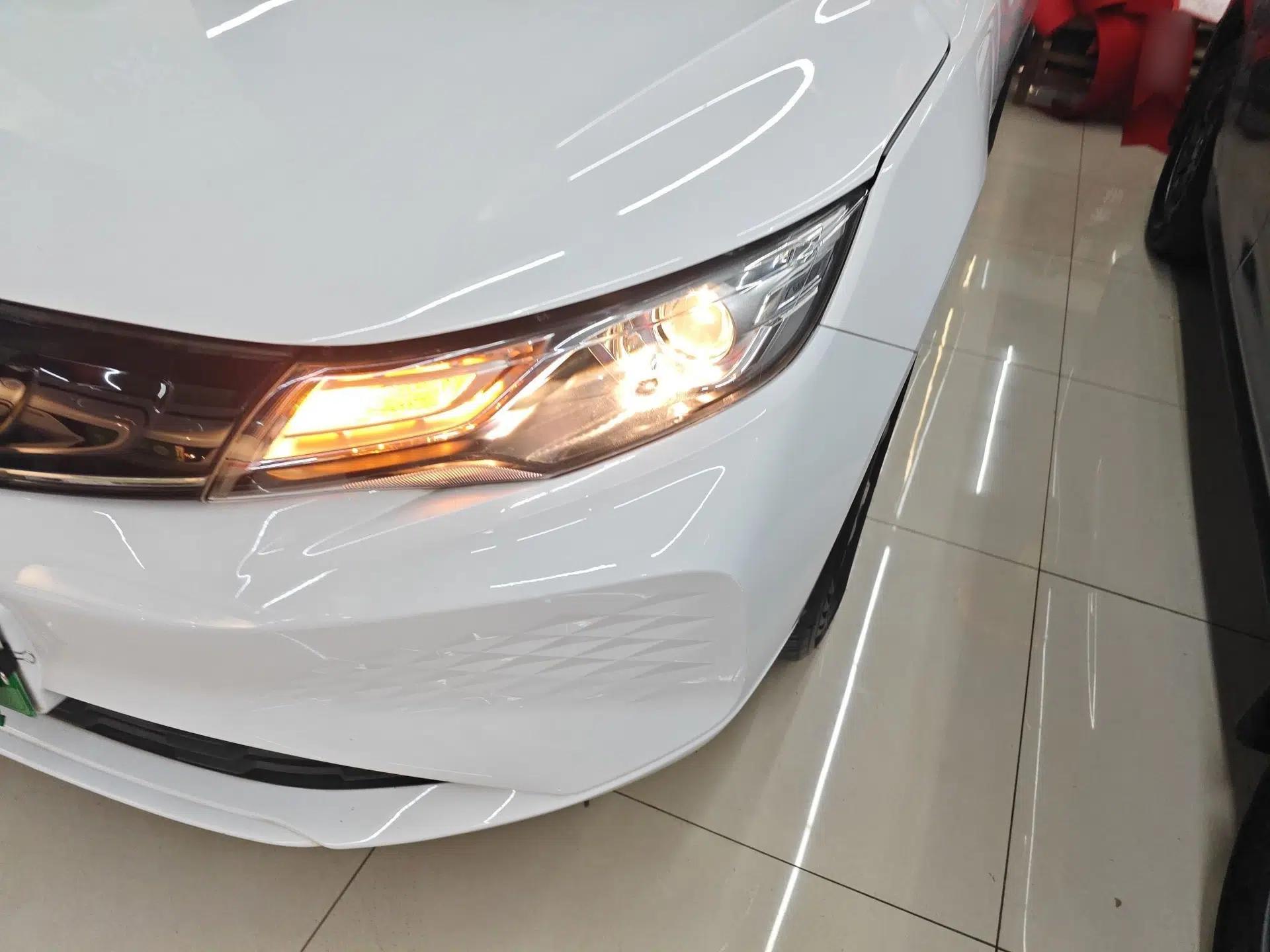Geely Auto Emgrand New Energy 2022 EV Pro Ride-Hailing Version Lithium Iron Phosphate — миниатюра 9