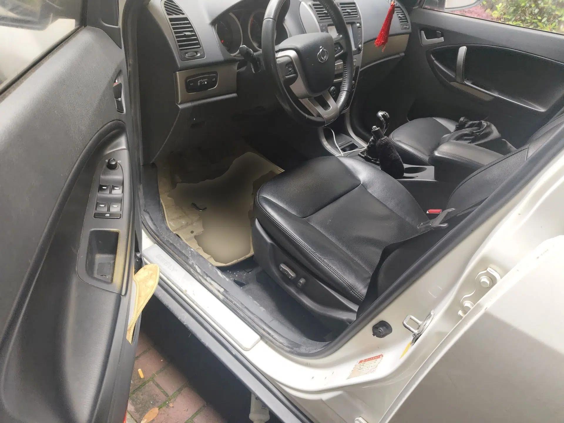 Geely Auto GX7 2014 2.0L Manual Luxury Version — миниатюра 17