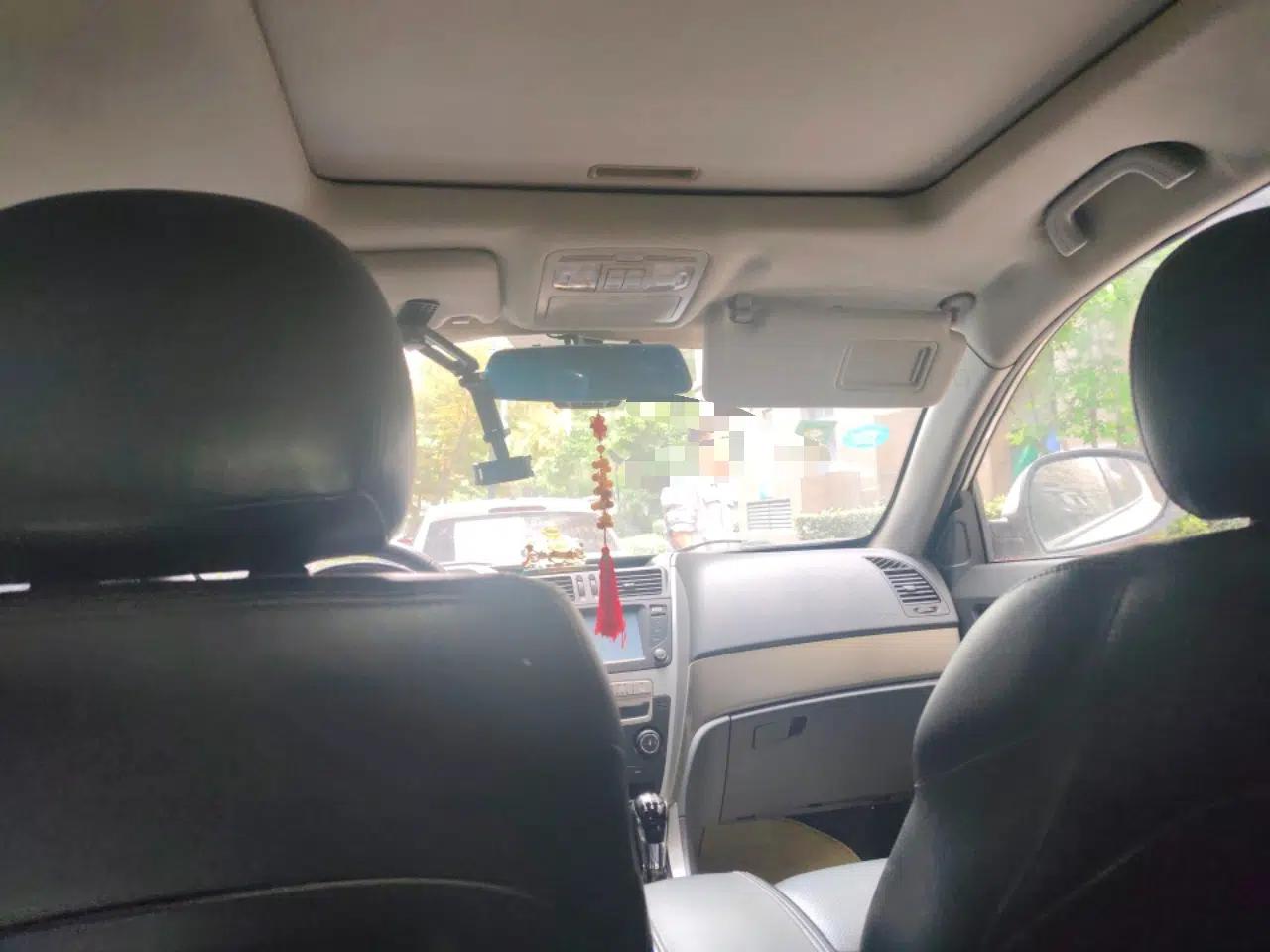Geely Auto GX7 2014 2.0L Manual Luxury Version — миниатюра 19