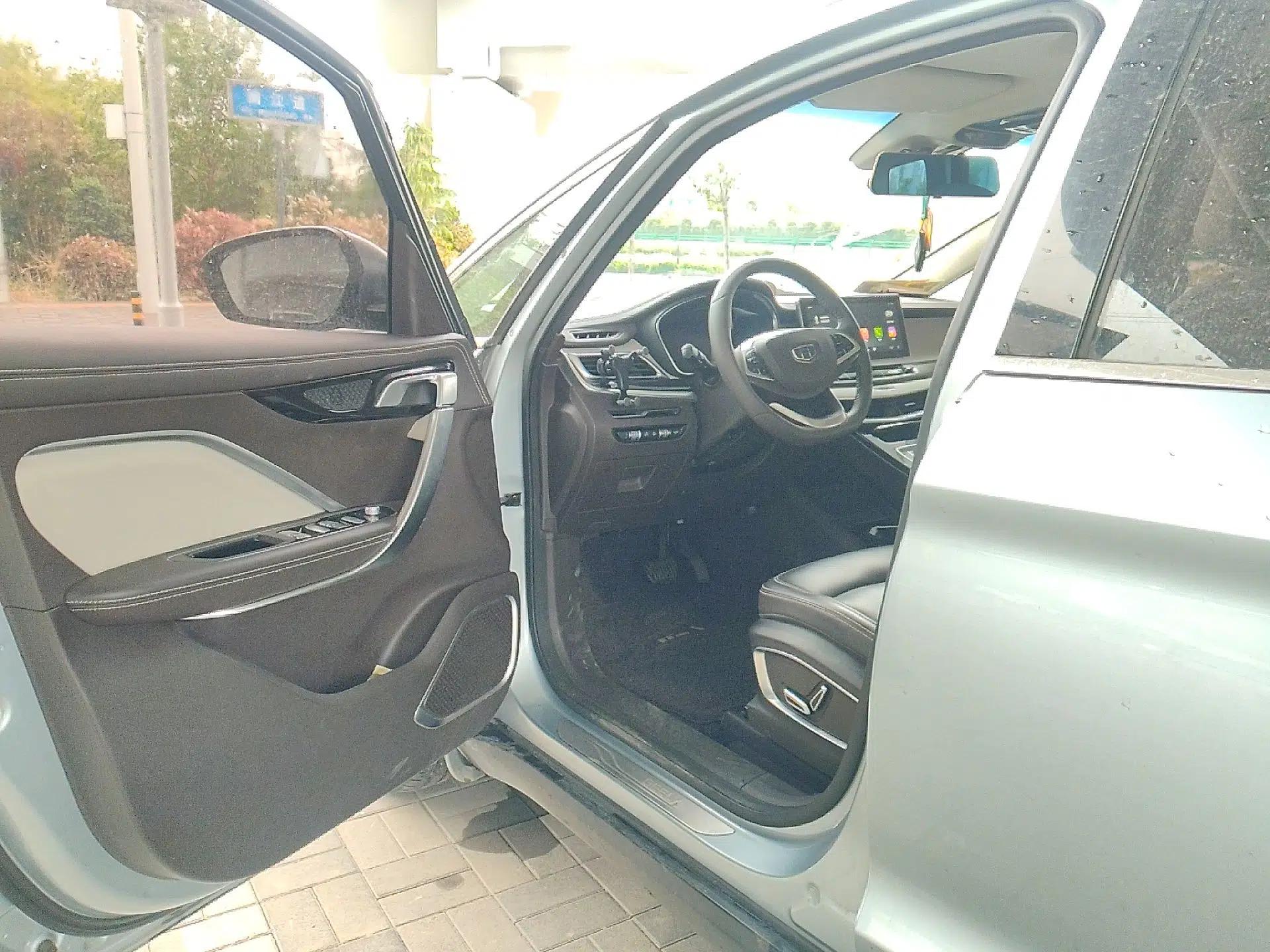 Geely Auto Jiajie New Energy 2019 1.5TD PHEV Premium Model — миниатюра 17