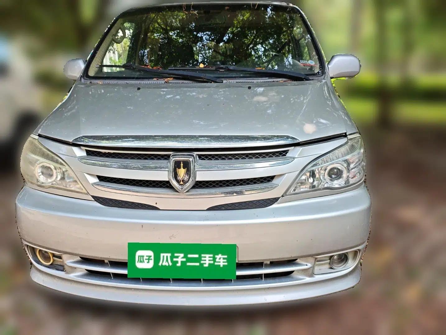 Jinbei Grace 2013 2.0L Zhi Ling Standard Version 7-Seater National Games Commemorative Edition China V Standard — миниатюра 2