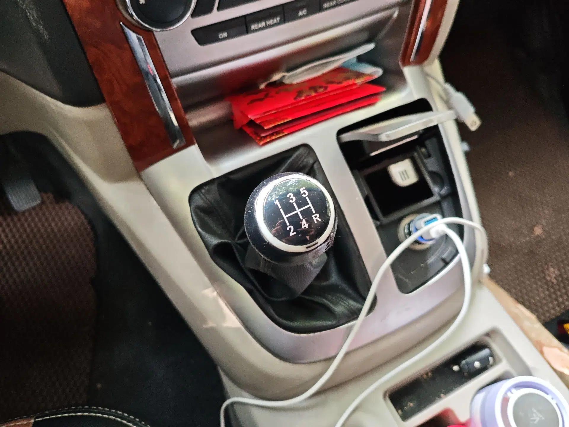 Jinbei Grace 2013 2.0L Zhi Ling Standard Version 7-Seater National Games Commemorative Edition China V Standard — миниатюра 15