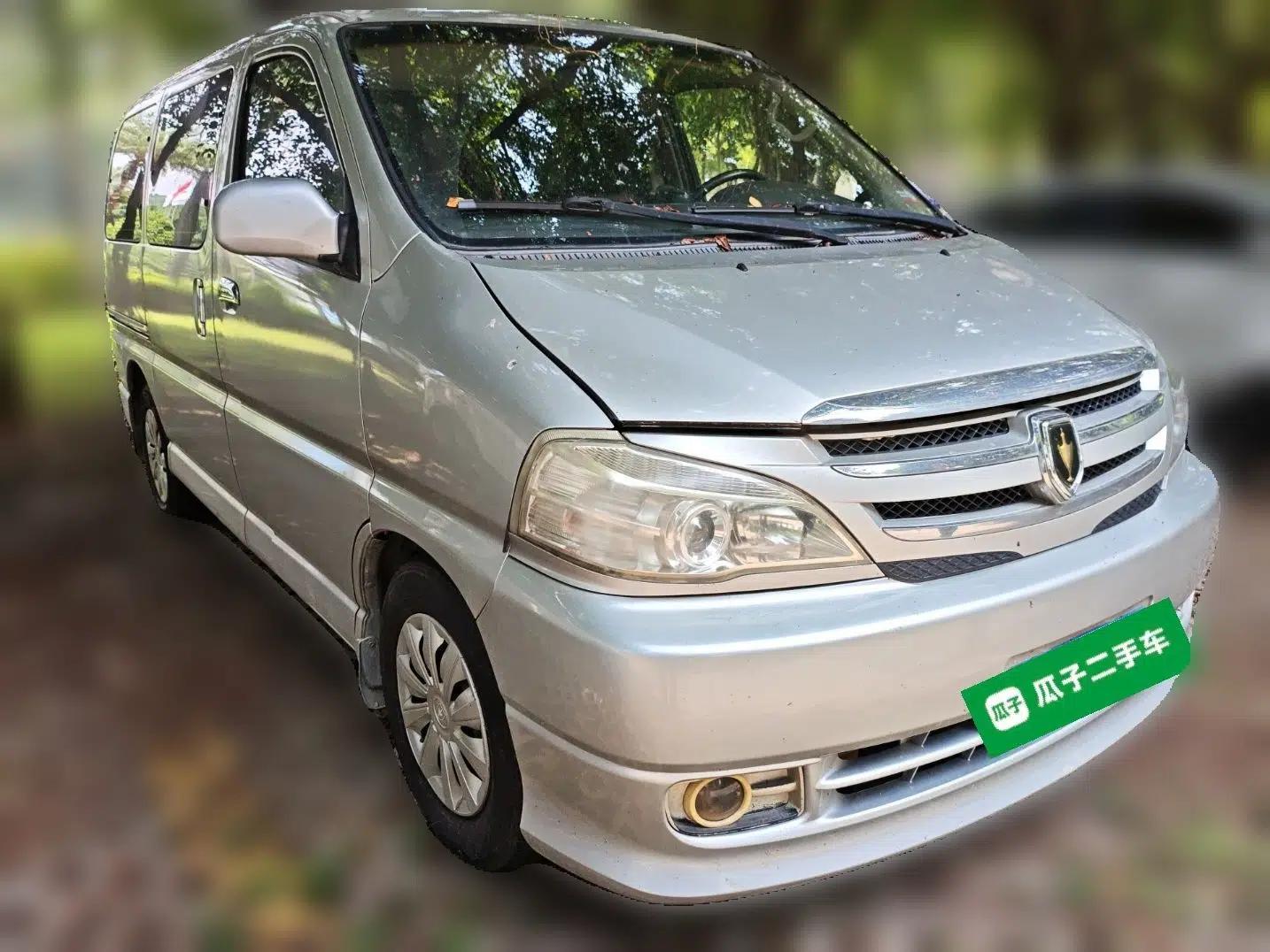 Jinbei Grace 2013 2.0L Zhi Ling Standard Version 7-Seater National Games Commemorative Edition China V Standard — миниатюра 3