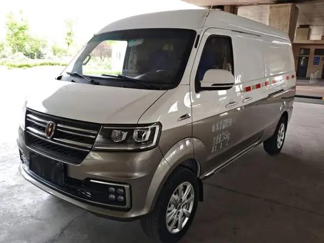 Jinbei New Hiace S 2023 1.5L Wealth Edition Van 2/5-Seater Non-Air-Conditioned Version SWC15M