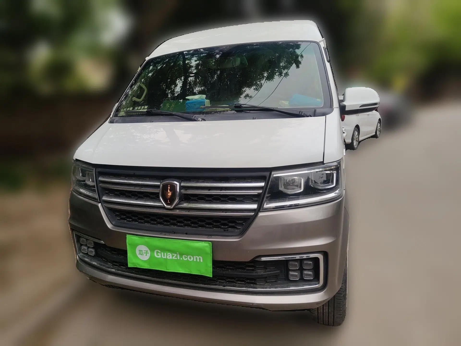 Jinbei New Hiace S 2023 1.5L Wealth Edition Passenger Van 5/6/7-Seater Non-Air-Conditioned Version SWC15M — миниатюра 2