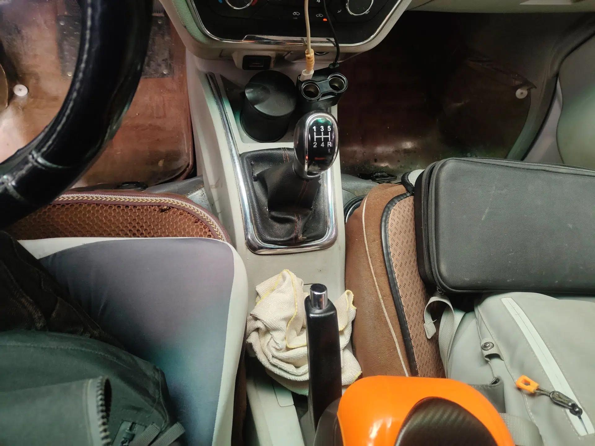 Jinbei New Hiace S 2023 1.5L Wealth Edition Passenger Van 5/6/7-Seater Non-Air-Conditioned Version SWC15M — миниатюра 15