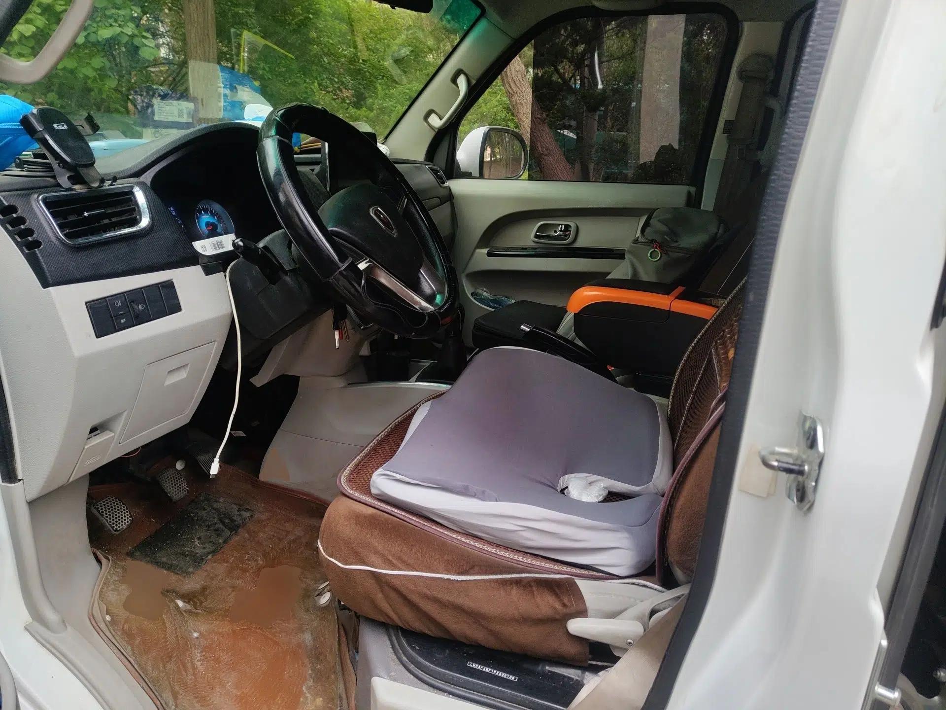 Jinbei New Hiace S 2023 1.5L Wealth Edition Passenger Van 5/6/7-Seater Non-Air-Conditioned Version SWC15M — миниатюра 16