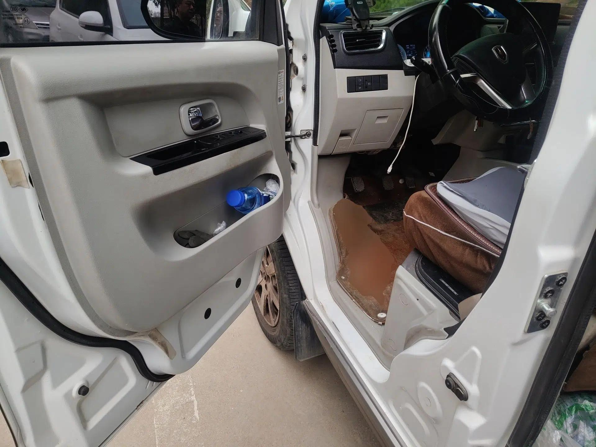 Jinbei New Hiace S 2023 1.5L Wealth Edition Passenger Van 5/6/7-Seater Non-Air-Conditioned Version SWC15M — миниатюра 17