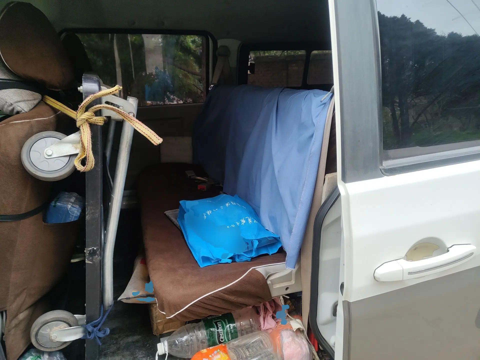 Jinbei New Hiace S 2023 1.5L Wealth Edition Passenger Van 5/6/7-Seater Non-Air-Conditioned Version SWC15M — миниатюра 18