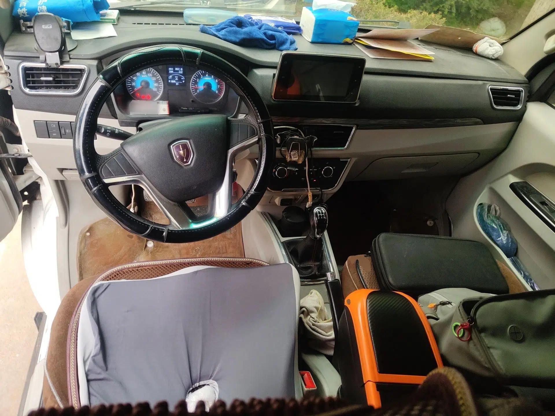 Jinbei New Hiace S 2023 1.5L Wealth Edition Passenger Van 5/6/7-Seater Non-Air-Conditioned Version SWC15M — миниатюра 10