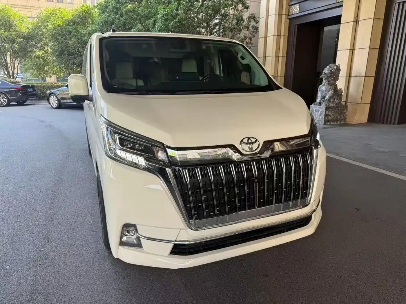 2022 HIACE 3.5L Middle East Edition — миниатюра 3