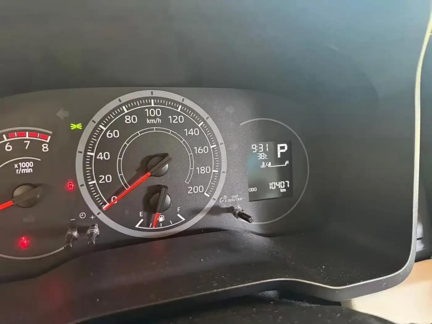 2022 HIACE 3.5L Middle East Edition — миниатюра 7