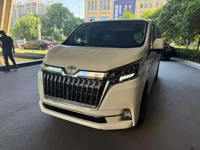2022 HIACE 3.5L Middle East Edition