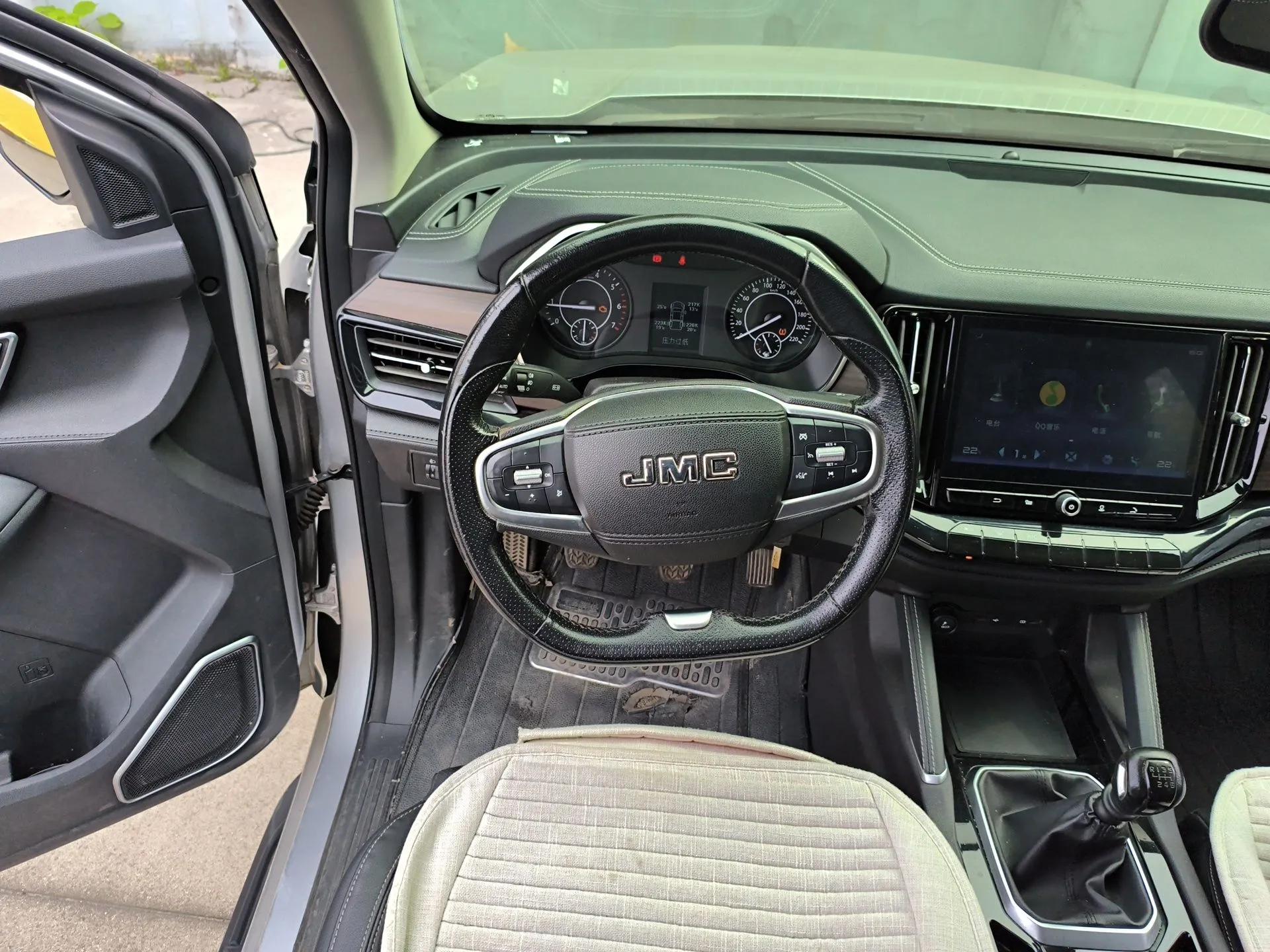 JMC Yuhu 9 2019 2.0T Manual Gasoline Two-Wheel Drive Comfort Edition — миниатюра 11