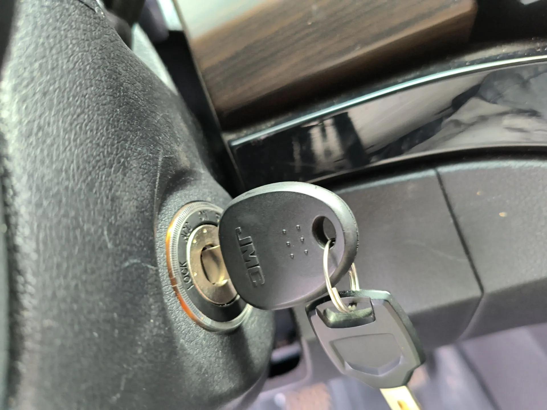 JMC Yuhu 9 2019 2.0T Manual Gasoline Two-Wheel Drive Comfort Edition — миниатюра 9