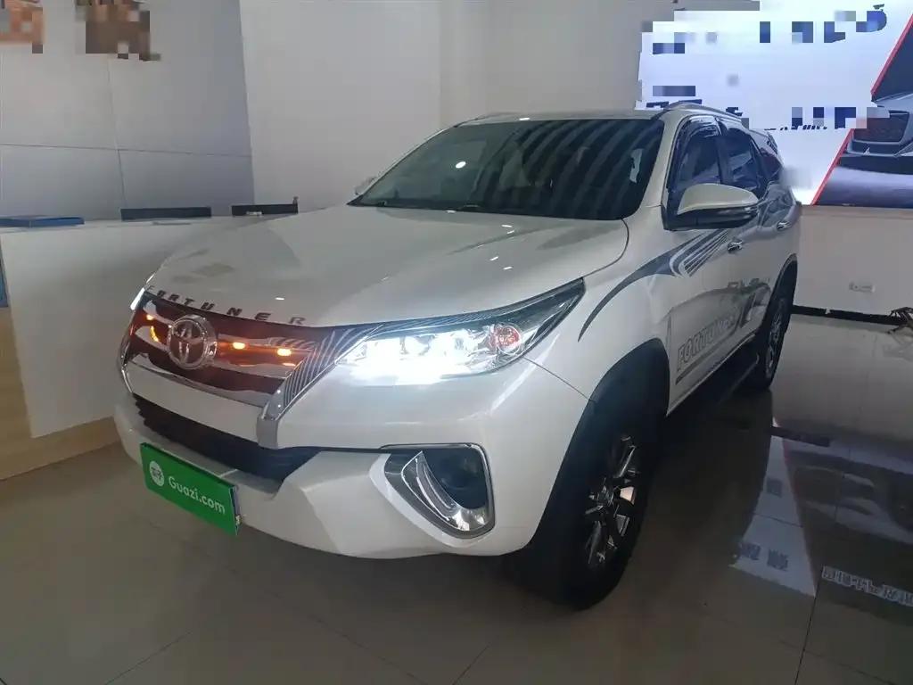 Fortuner 2016 2.7L Middle East Edition — миниатюра 1
