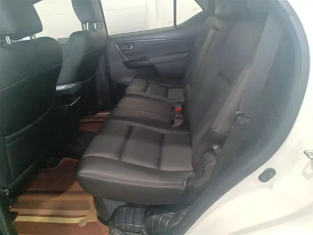 Fortuner 2016 2.7L Middle East Edition — миниатюра 17