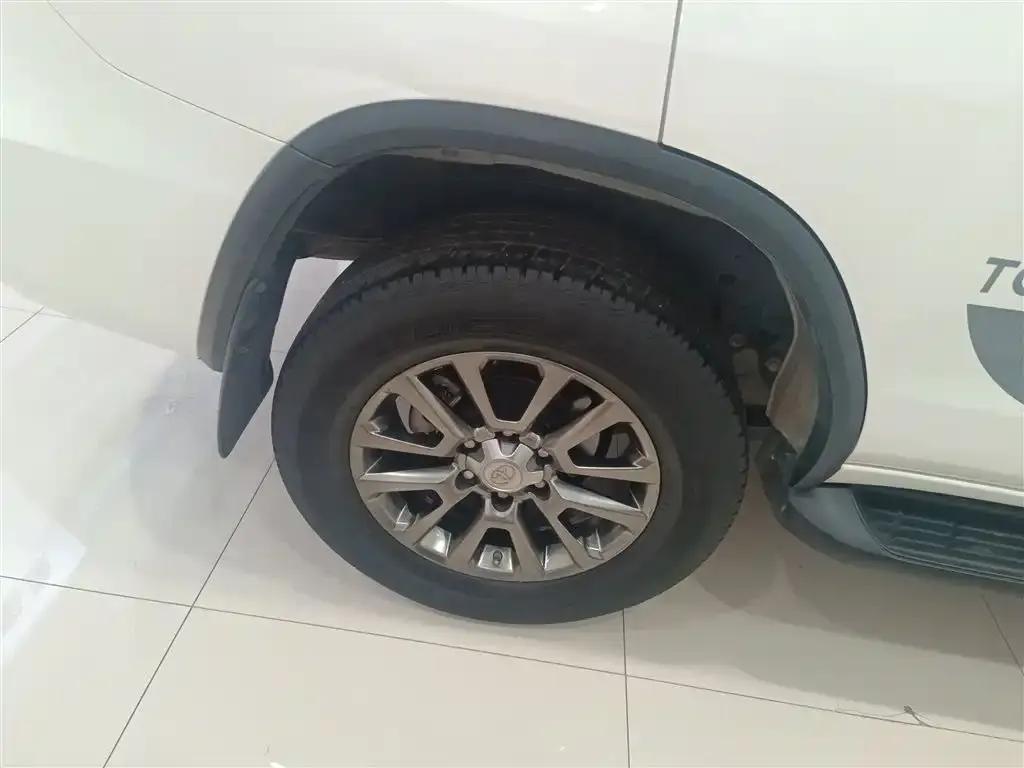 Fortuner 2016 2.7L Middle East Edition — миниатюра 26