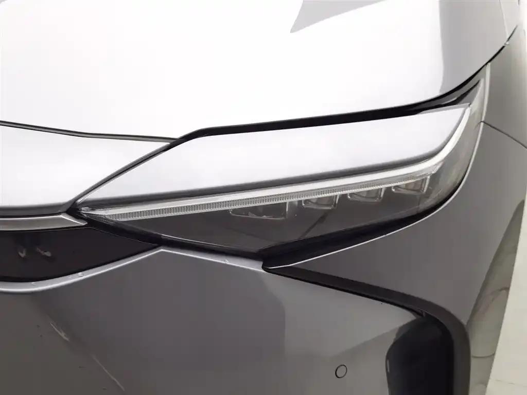 FAW Toyota bZ4X 2022 All-Wheel Drive High-Performance PRO Edition — миниатюра 7