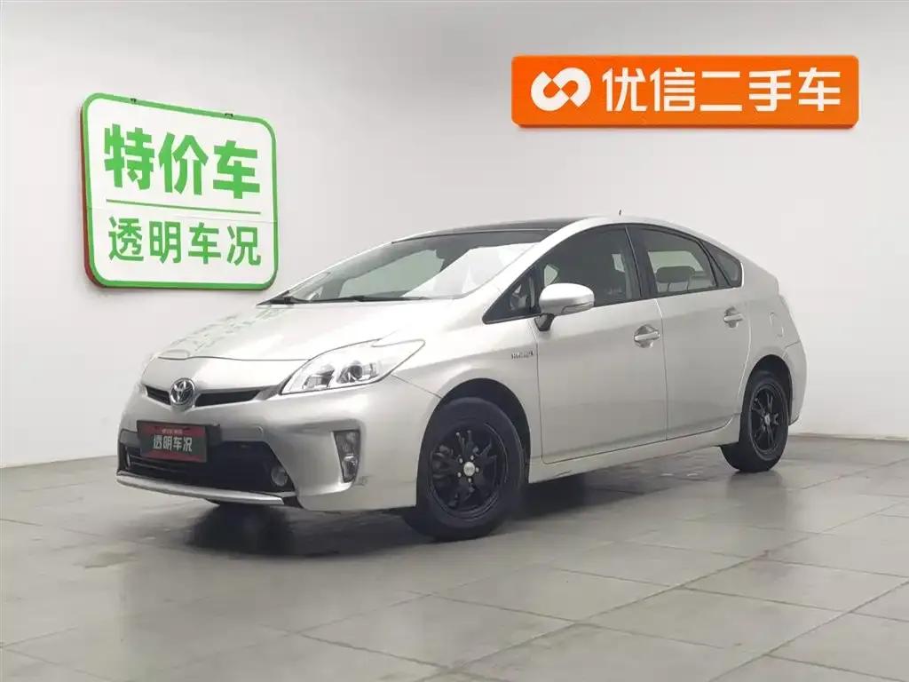 2012 Prius 1.8L Luxury Advanced Edition — миниатюра 1