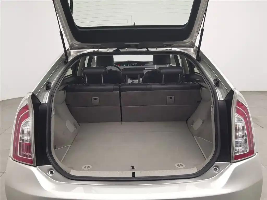 2012 Prius 1.8L Luxury Advanced Edition — миниатюра 16