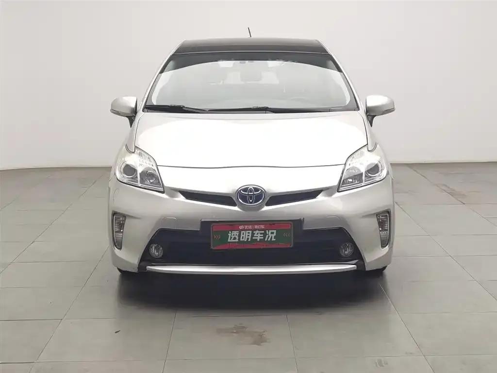 2012 Prius 1.8L Luxury Advanced Edition — миниатюра 3