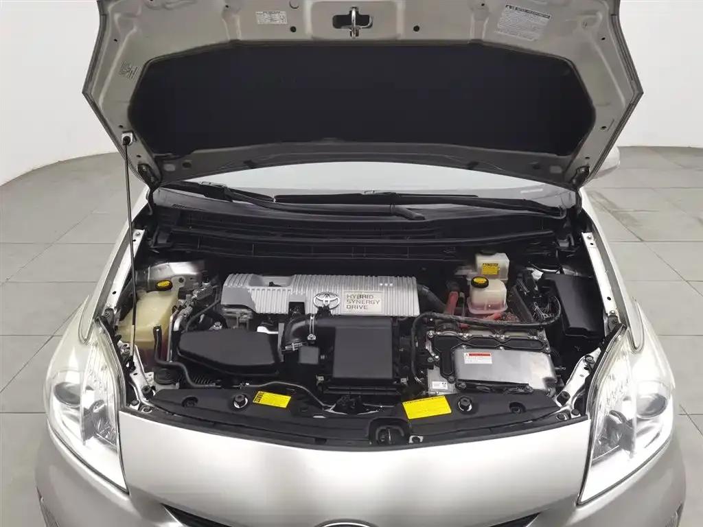 2012 Prius 1.8L Luxury Advanced Edition — миниатюра 6