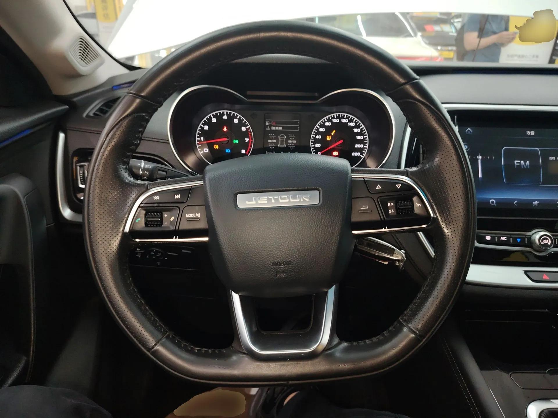 JETOUR X70M 2020 Revised 1.5T Manual Travel Companion Version 5 Seats — миниатюра 14
