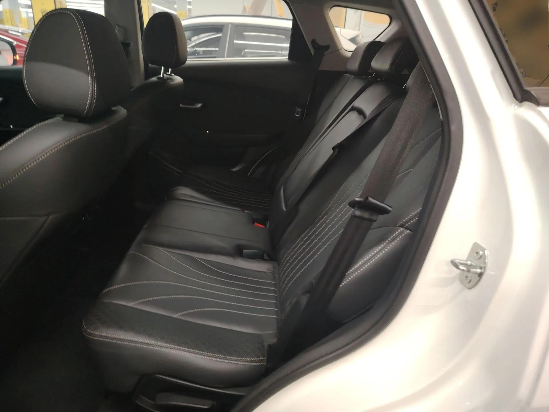 JETOUR X70M 2020 Revised 1.5T Manual Travel Companion Version 5 Seats — миниатюра 20