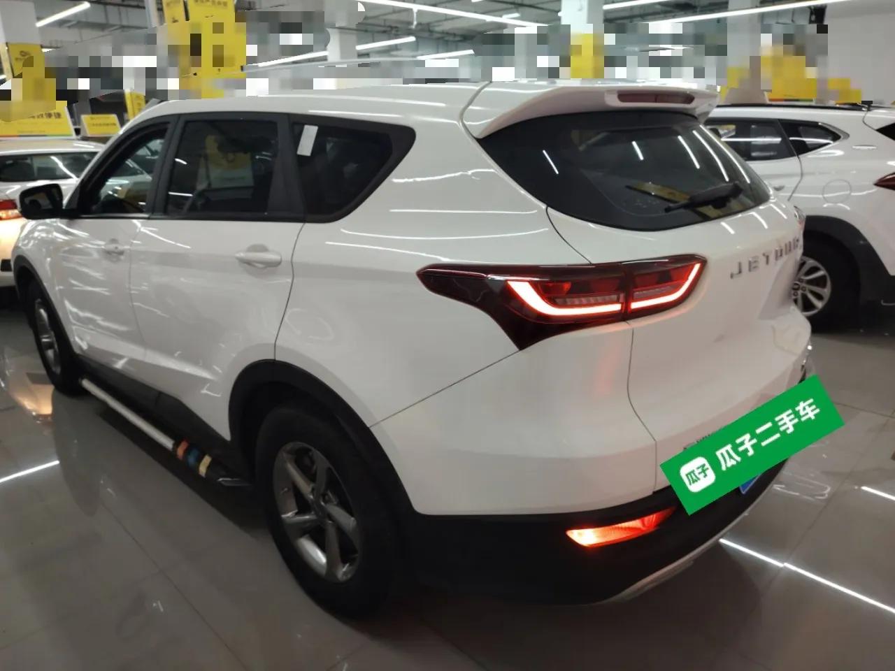 JETOUR X70M 2020 Revised 1.5T Manual Travel Companion Version 5 Seats — миниатюра 4