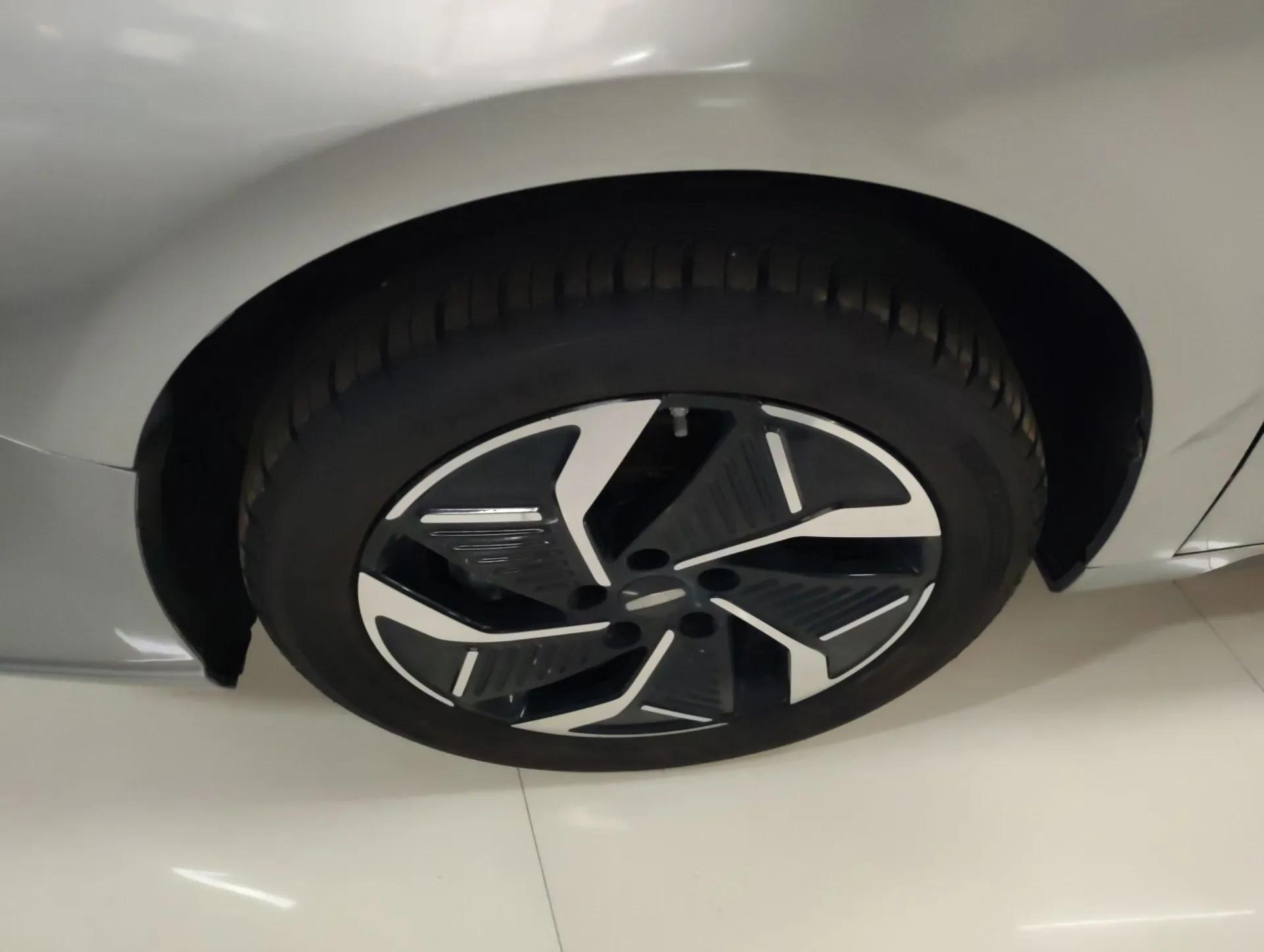 Geometry G6 2024 500KM Prestige Version — миниатюра 8