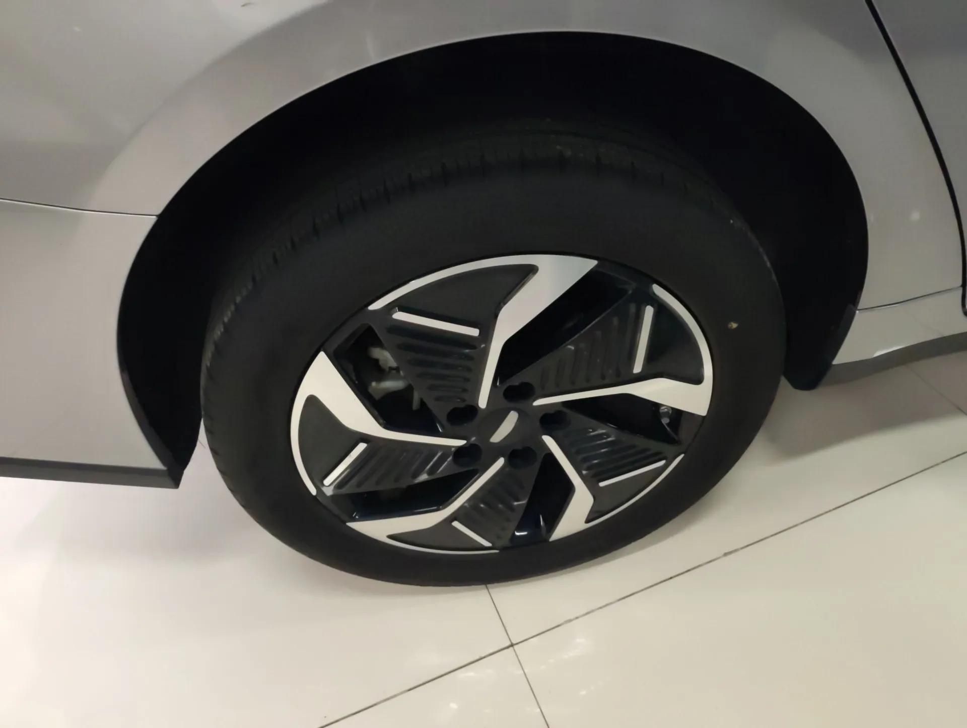 Geometry G6 2024 500KM Prestige Version — миниатюра 10