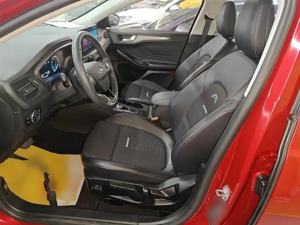 Ford Focus Active 2020 EcoBoost 180 Automatic Trend Edition — миниатюра 11