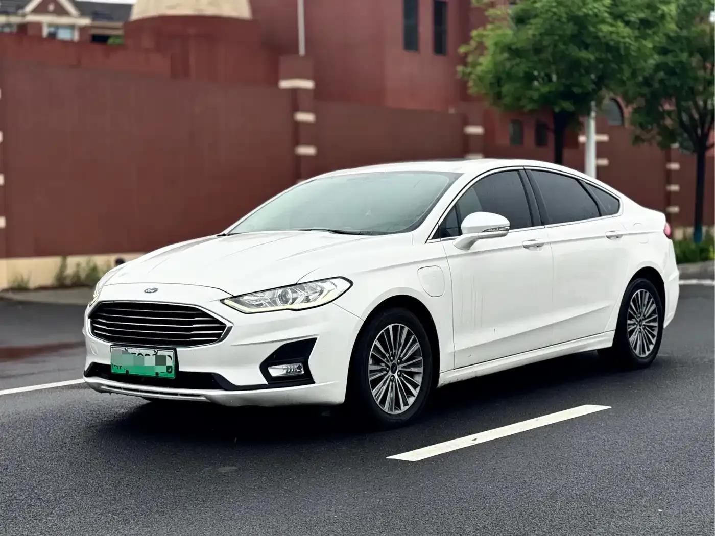 Mondeo PHEV 2018 2.0 PHEV Intelligent Control Fashion Model (National VI Emission Standard) — миниатюра 1