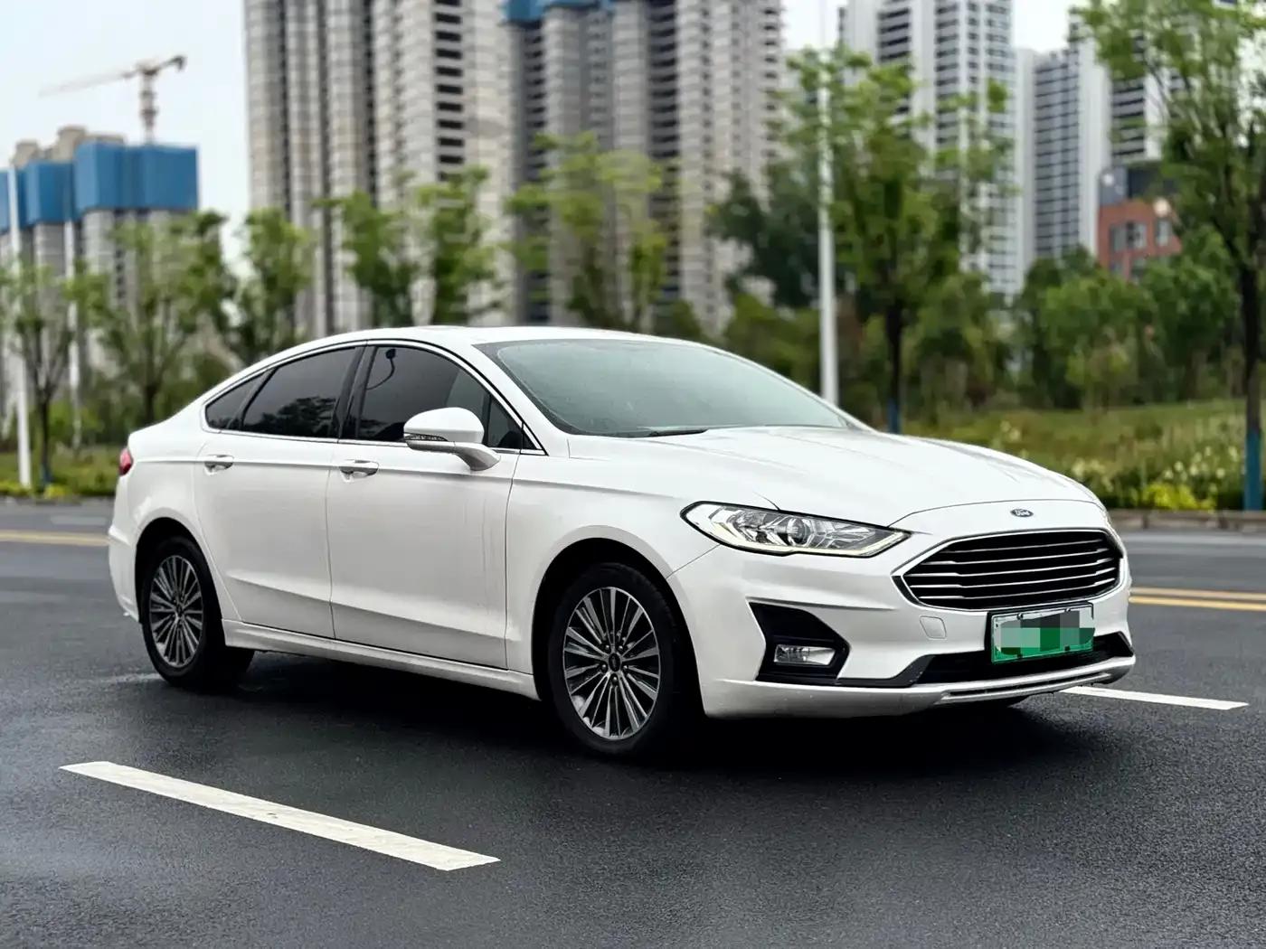 Mondeo PHEV 2018 2.0 PHEV Intelligent Control Fashion Model (National VI Emission Standard) — миниатюра 3