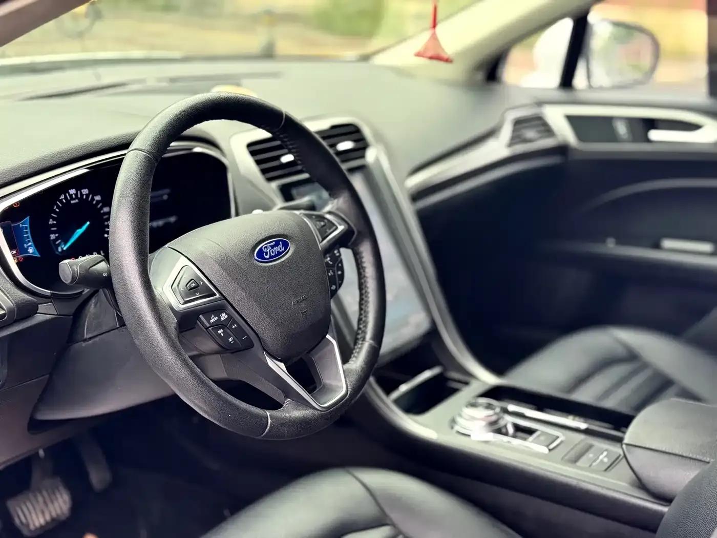 Mondeo PHEV 2018 2.0 PHEV Intelligent Control Fashion Model (National VI Emission Standard) — миниатюра 5